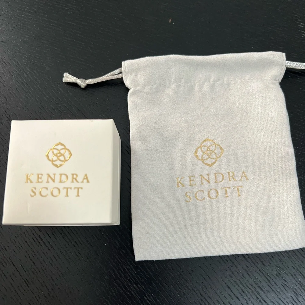 Kendra Scott 14k Yellow Gold Wave Ring.  White diamonds.  Size 7.  Hard to find. - Picture 7 of 9